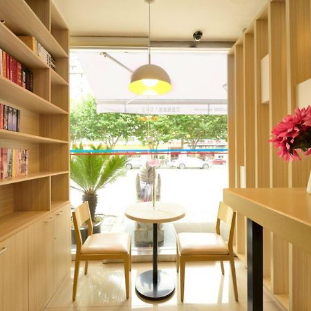Hanting Hotel Zhuhai Gongbei Port Qinglv Nanlu Branch المظهر الخارجي الصورة