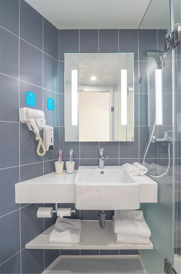 Hanting Hotel Zhuhai Gongbei Port Qinglv Nanlu Branch المظهر الخارجي الصورة